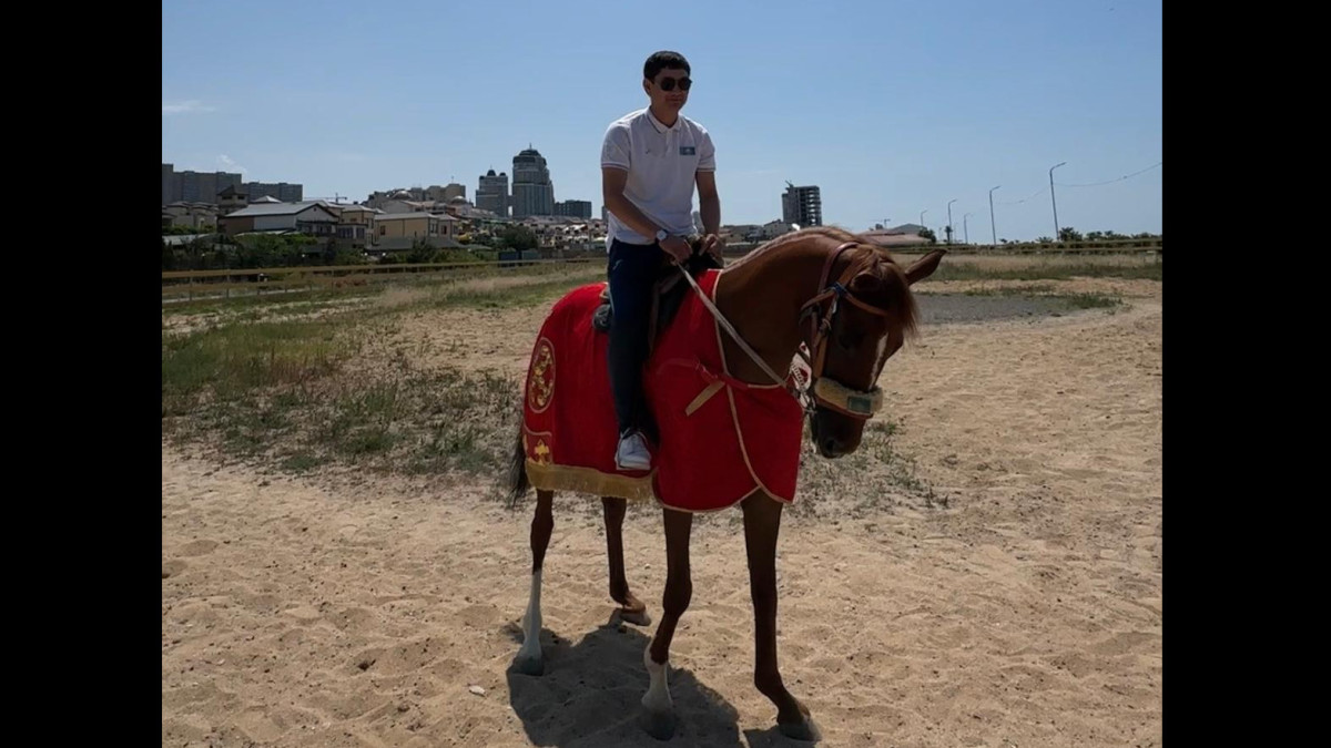  Құралбек Сейітов 