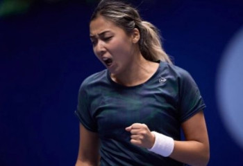 Zarina Diyas wins ITW 35 tournament title