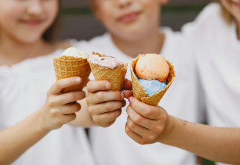 Балаларға қанша балмұздақ жеуге болады?