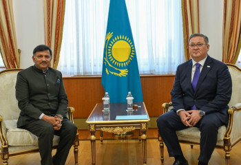 Kazakhstan’s FM receives Ambassador of India