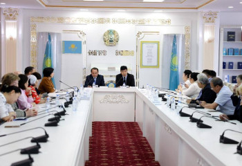 Абай Құнанбайұлының 180 жылдығына арналған халықаралық дөңгелек үстел өтті