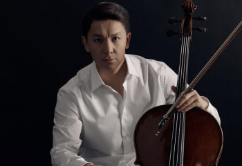 Әміре Қашаубайұлының жолын жалғаған Бағжан әлемдік турнесін Парижде аяқтады