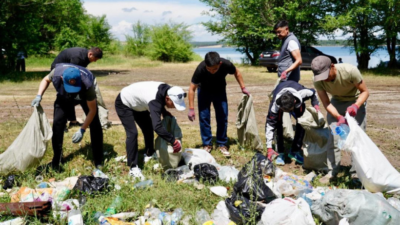  Абай облысының әкімдігі 