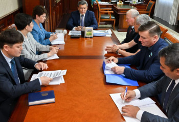 СҚО әкімі Сенат және Мәжіліс депутаттарымен кездесті