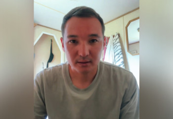 Казахстанец рассказал сколько заработал на сезонных работах в Англии