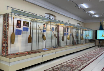 Семейде Ұлттық домбыра күніне арналған көрме өтті