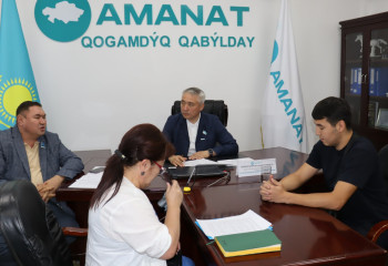 Мәжіліс депутаты Жетісу облысында тұрғындарды қабылдады