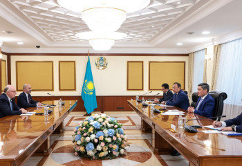 Prime Minister  discusses civil aviation development with ICAO Council President