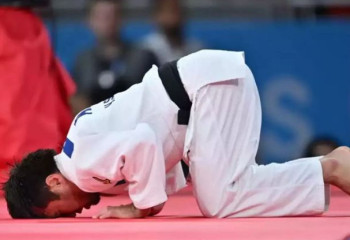 Казахстанским спортсменам запретили пропаганду религии