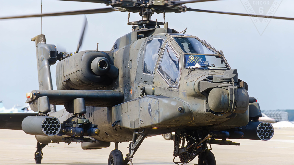  Boeing AH-64A APACHE APACHE  - © by Robert Kysela 