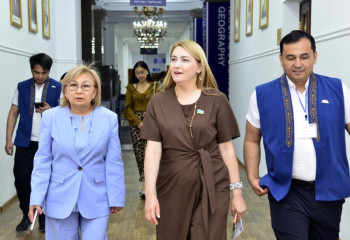 Депутат ҚазҰПУ-дағы қабылдау комиссиясының жұмысымен танысты