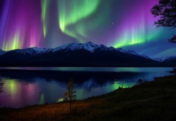 Крупнейшая корональная дыра Солнца грозит Земле магнитной бурей