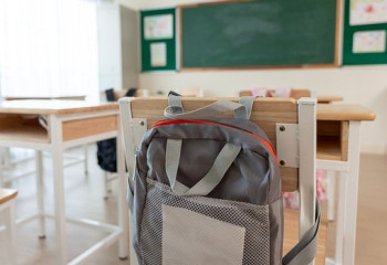 Ата-анасы емтиханнан төмен балл алған ұлын үйінен қуып жіберді