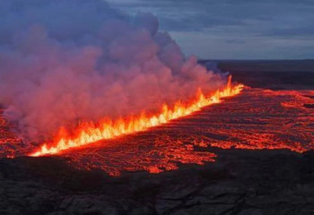 Исландия под лавой: извержение вулкана достигло рекордных масштабов