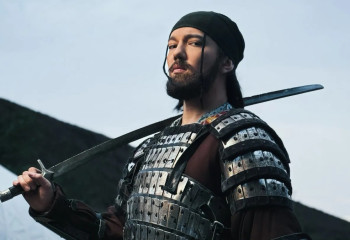 Димаш Кудайберген примерил на себя образ батыра