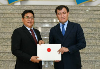 New Ambassador of India presents copies of credentials at  Kazakh FM