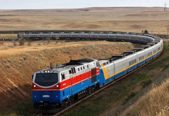 Теміржол өткелінде көлік пен пойыз соқтығыса жаздады