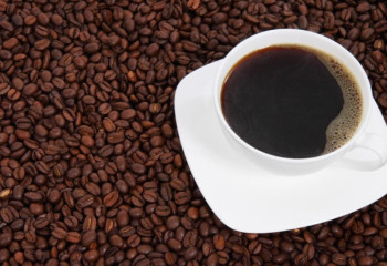 Кофеиннің депрессияға қалай әсер ететіні анықталды