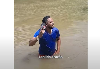 Журналист тікелей эфир кезінде қыз баланың мәйітін тауып алды