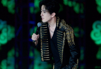 Dimash Qudaibergen performs as special guest at “Meikin Asia” festival