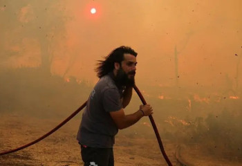 Орман өрттері өршіп тұр: Греция ЕО-дан көмек сұрады