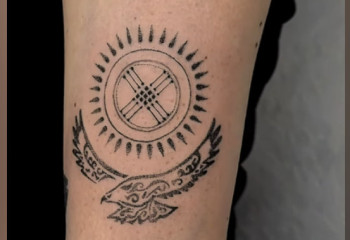 Немка сделала тату, впечатлившись Казахстаном