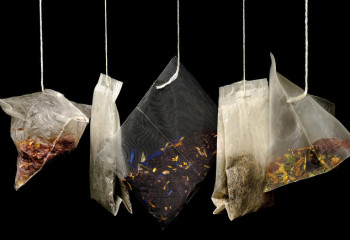 Шай ішкен сайын микропластик жұтамыз – ғалымдар ескертеді