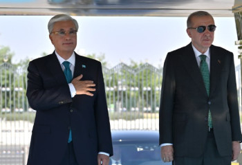 Атты гвардия және Құрмет қарауылы: Түркияда Қазақстан президентін қалай қарсы алды