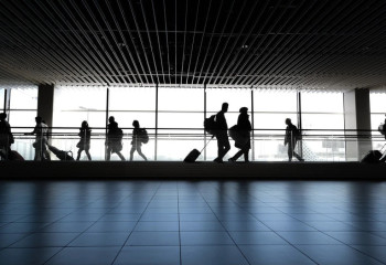 Әуежайда қандай сөздерді айтуға болмайды?