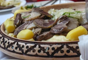 Табақ тарту қалай «бесбармаққа» айналды?