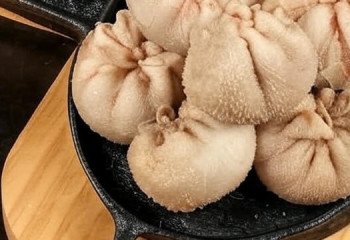 Фудблогер раскрыл необычный рецепт мант из Монголии