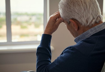 Ғалымдар Паркинсон ауруын жеңілдетудің тиімді әдісін ұсынды