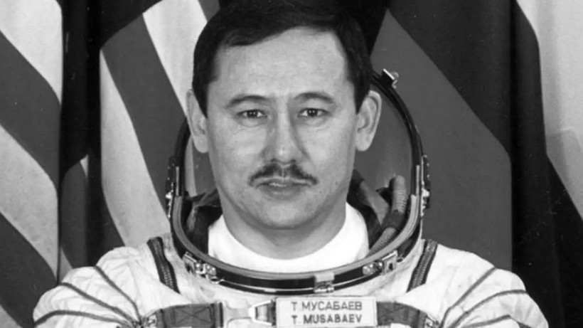  Wikimedia.org/ Ras67/ NASA 