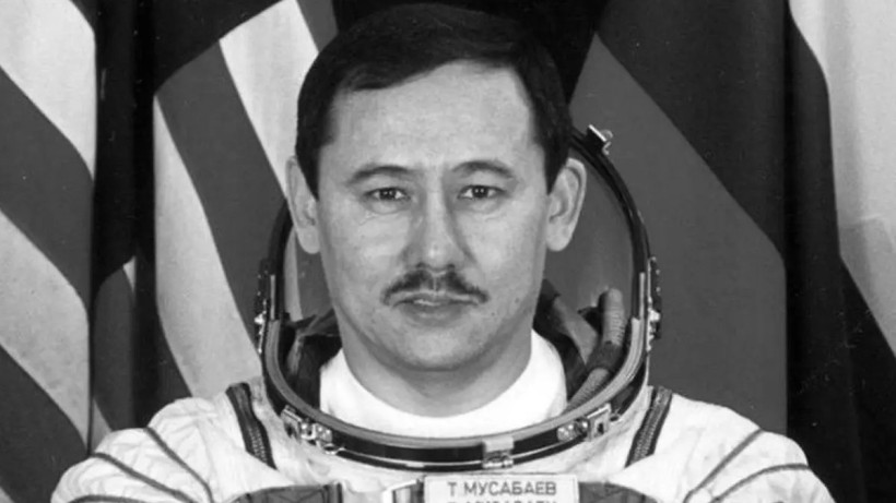  Wikimedia.org/ Ras67/ NASA 