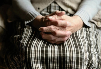 Петропавлда 68 жастағы әжей алаяқтарға алданып қала жаздады