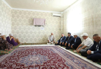 Екі қызды құтқарып, өзі суға батқан ер адамның отбасына пәтер берілді