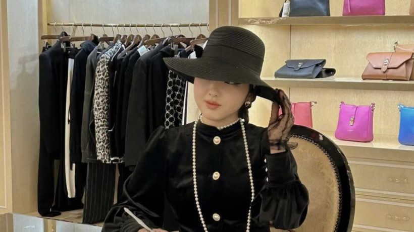  instagram.com / aruzhan_calligrapher 