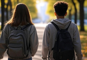 Здоровье и комфорт школьника: выбираем рюкзак правильно