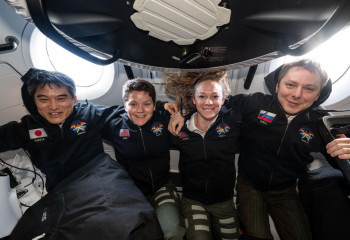 Crew Dragon возвращает экипаж с МКС: впереди первая посадка у берегов Калифорнии