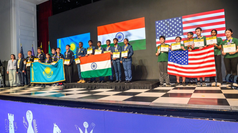  © Michal Walusza / FIDE 