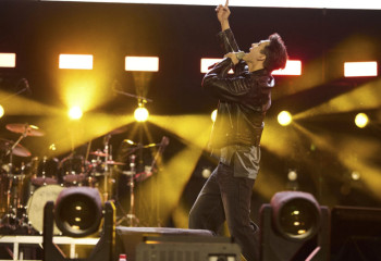 Dimash Qudaibergen performs at  “Nalati Music Festival” in China