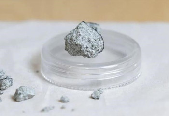 АҚШ-та үйдің шатырына құлаған метеоритке қатысты тың дерек белгілі болды