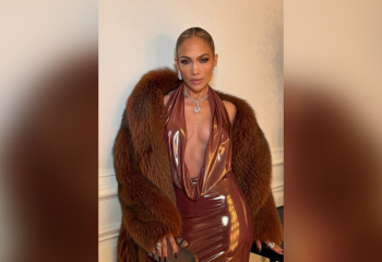 Врач рассказала, какие уколы колет Дженнифер Лопес, чтобы оставаться молодой