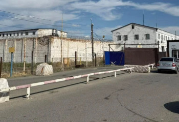 Атырауда сотталушының орнына қамаудағы басқа адам бостандыққа шыққан