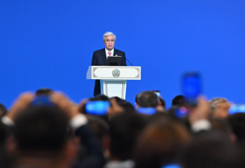 Президент «Педагог мәртебесі туралы» заңға өзгерістер енгізуді ұсынды