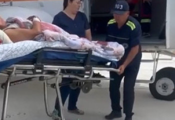 «Қазавиақұтқару» тікұшағы ер адамды Семейге шұғыл жеткізді