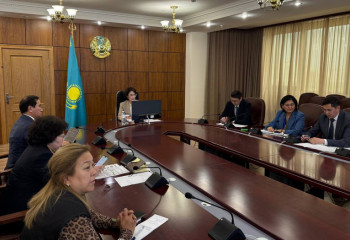 Мектептердің жаңа оқу жылына дайындығы талқыланды