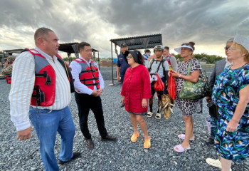 Мәжіліс депутаты Алакөл жағалауындағы жағдаймен танысты