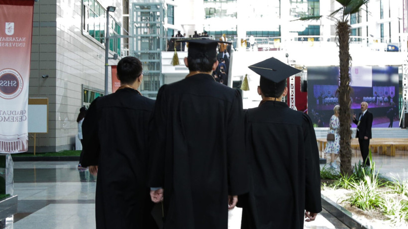  Арман Мухатов 