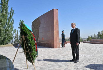 Kassym-Jomart Tokayev lays flowers at   Ata-Beyit memorial complex